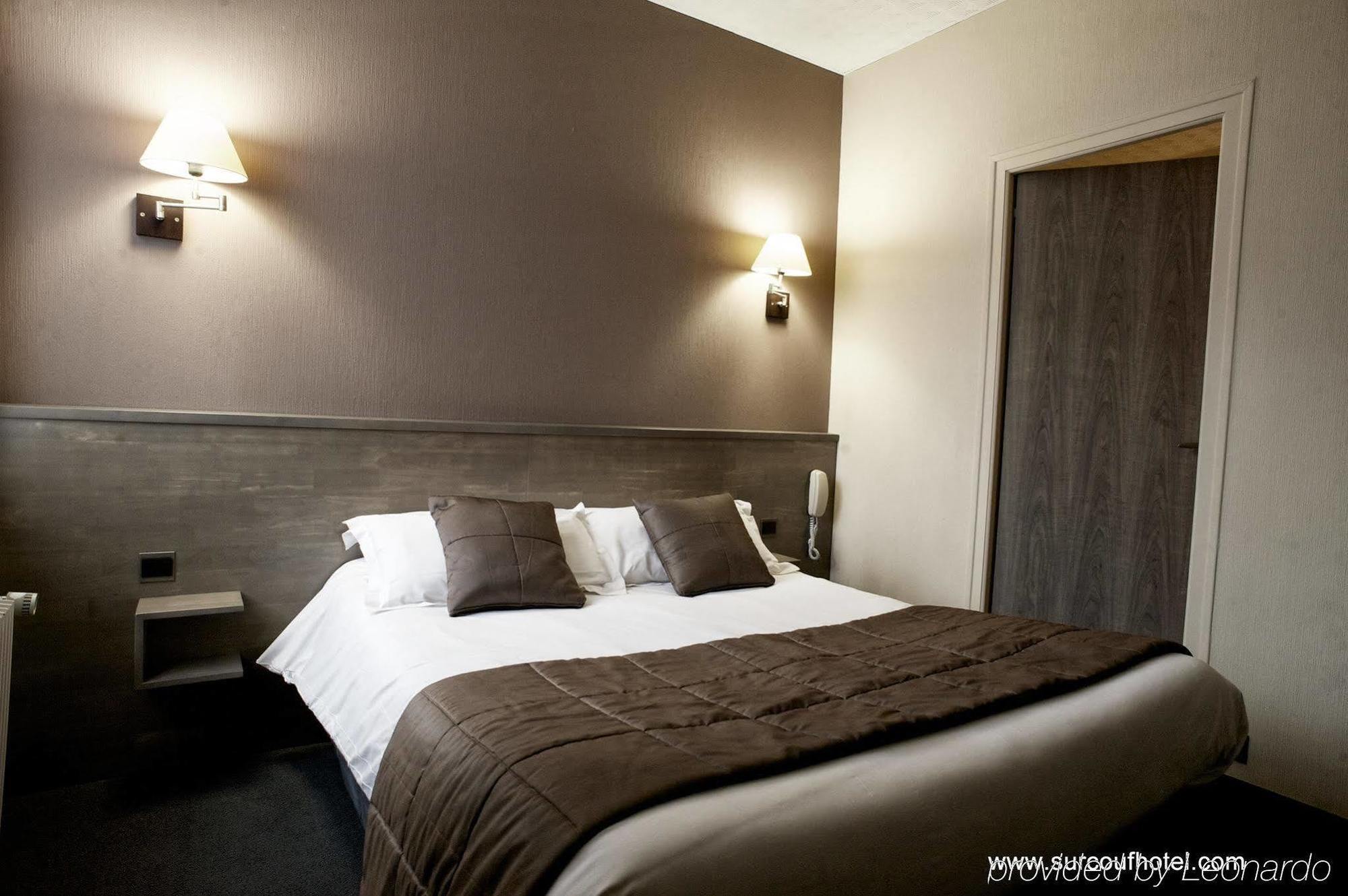 Brit Hotel Le Surcouf Saint-Malo Exterior foto